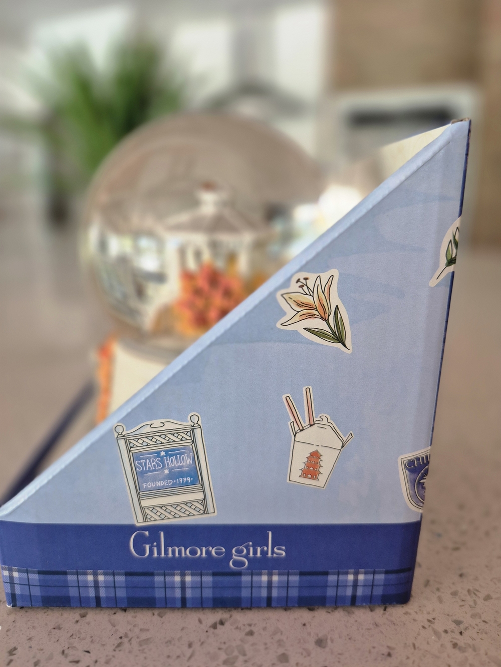Warner Bros. Gilmore Girls Musical Waterglobe in White, Blue, Orange - Picture 5 of 7